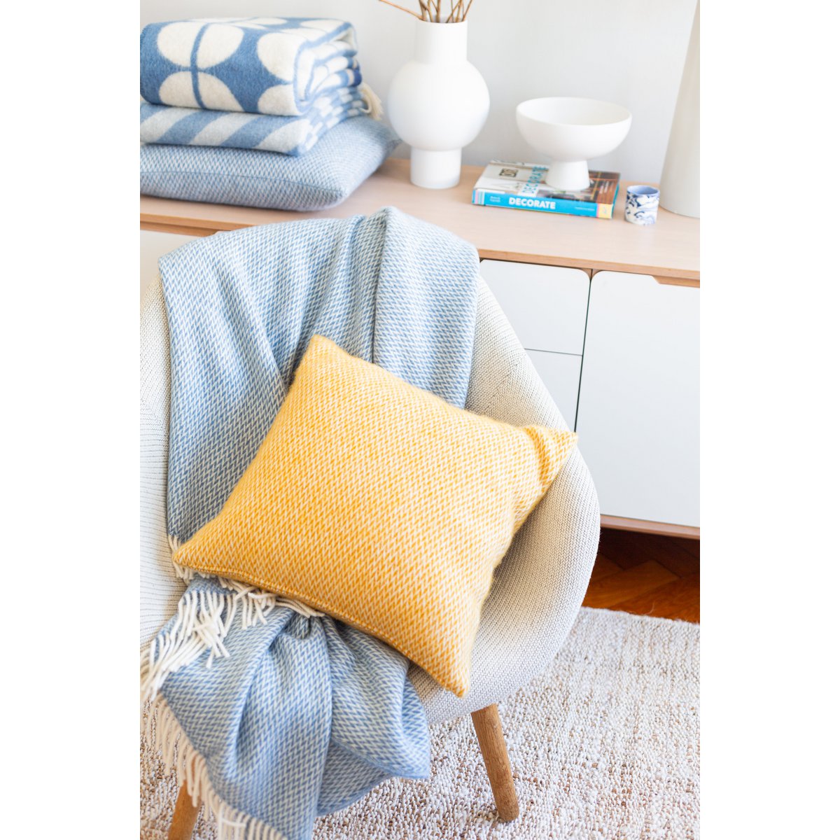 Fanny – Exklusive Wolldecke aus 100 % norwegischer Wolle in Blau