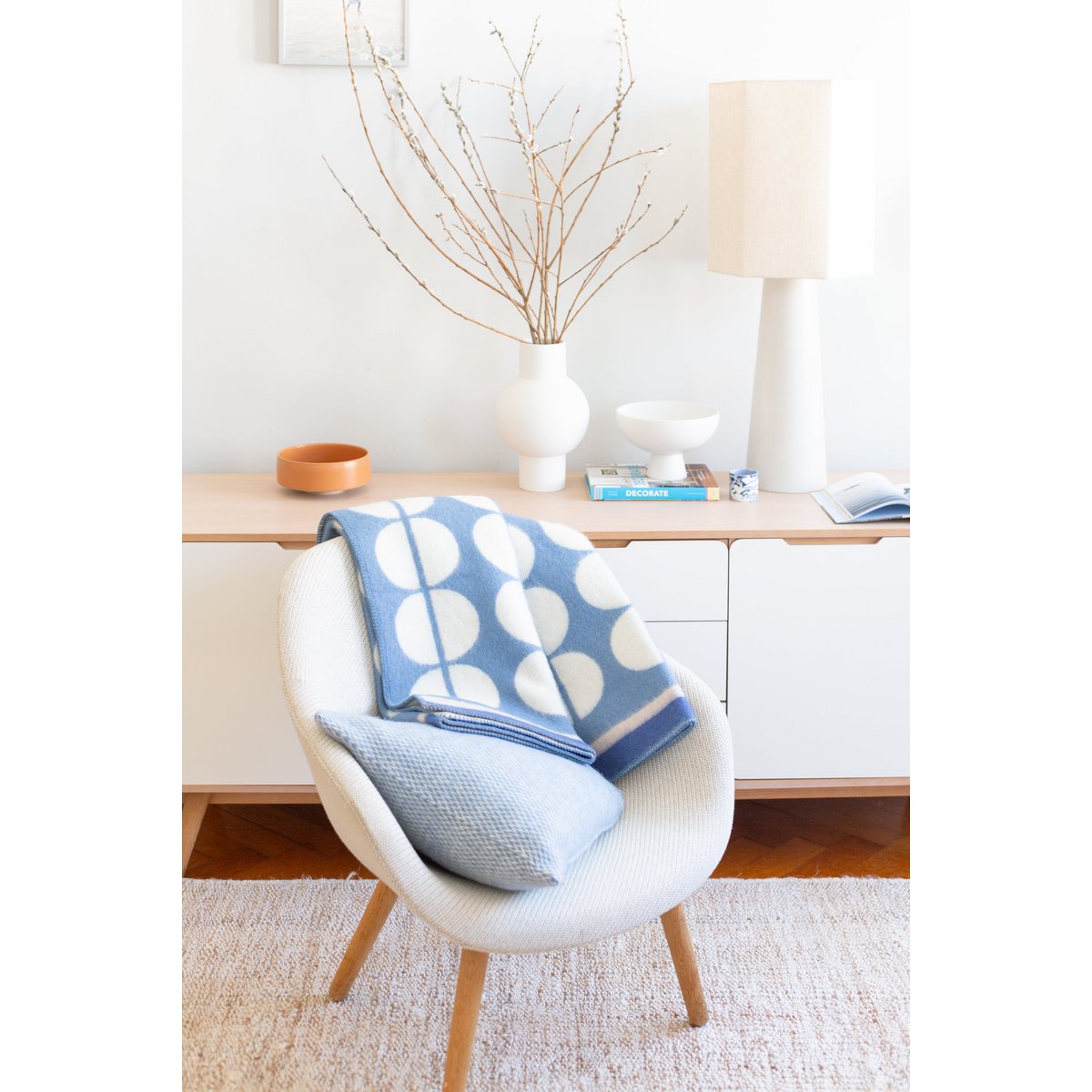 Felix – Warme Designdecke aus norwegischer Jacquardwolle in Blau